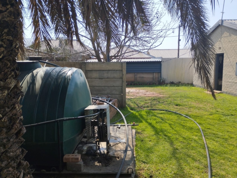 6 Bedroom Property for Sale in Boshof Free State